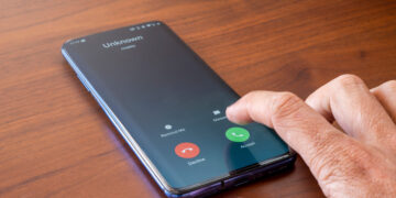 Esta estafa telefónica es muy peligrosa y en ella están cayendo muchas personas mayores