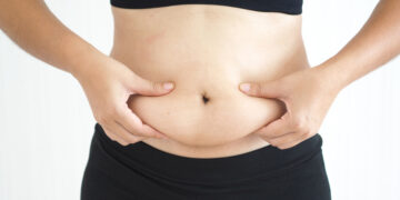 ¿Inflamación crónica? Estos 10 alimentos te ayudarán a bajar el vientre.