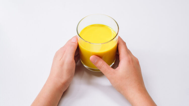 Ni té ni café: desayuna esto para sentirte menos hinchado y vivir más.