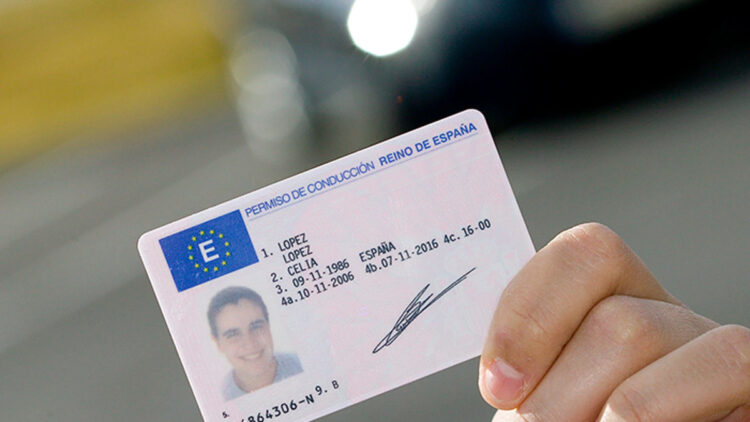La DGT lo confirma: el carnet de conducir será gratuito si cumples estos requisitos