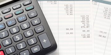 Estos son los 3 conceptos clave de tu nómina que debes asegurarte de que están bien: muchos no lo saben y están perdiendo dinero.