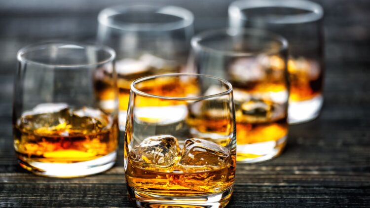 ¿Sabes cuál es la bebida alcohólica que más afecta al riñón? La respuesta te sorprenderá 1 ¿Sabes cuál es la bebida alcohólica que más afecta al riñón? La respuesta te sorprenderá.