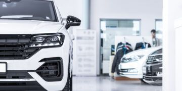 Oficial OCU: si vas a comprar un coche debes tener cuidado con esta práctica que te hará perder tu dinero.