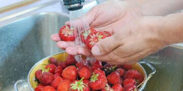 No cometas estos errores al limpiar las fresas