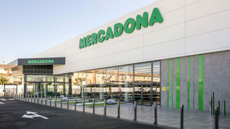 Una empleada de Mercadona con 35 años de antigüedad es despedida sin indemnización por este motivo.