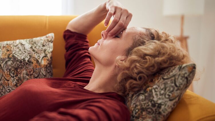 Adiós a la migraña: con este truco de un cirujano plástico no volverán a ser un problema.