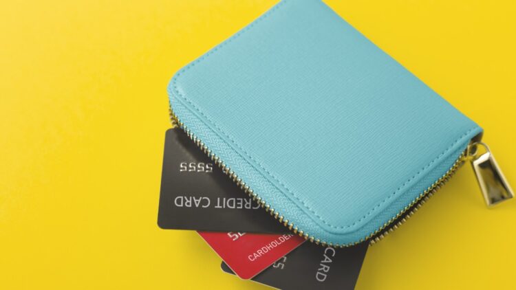 Si llevas esta tarjeta en tu cartera sácala ya: la multa es de 30.000 euros.