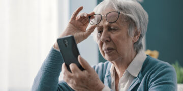 La visión nos puede dar pistas de posibles problemas de demencia en el futuro: mucho cuidado.