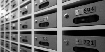 Cuidado si ves un sobre naranja en tu buzón: te quieren estafar y así puedes evitarlo.