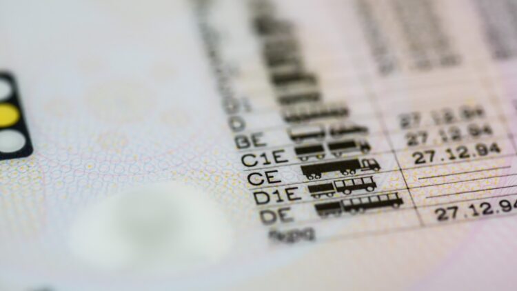 Europa ha cambiado para siempre la normativa del carnet de conducir. Revés duro para la DGT.