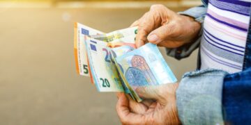 Si estás jubilado, esto te interesa: los 4 impuestos que ya no tendrás que pagar más según Hacienda.