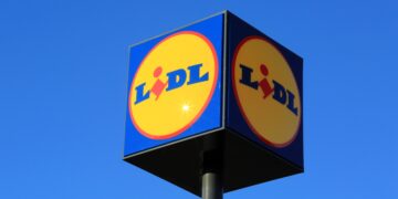Lidl lo vuelve a hacer: tira el precio de este pescado que sabe a lujo y que cuidará tu salud sin renunciar al sabor