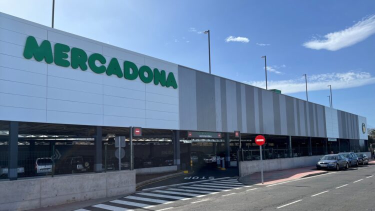 Dile adiós al olor a humedad: el nuevo producto de Mercadona que arrasa entre los clientes.