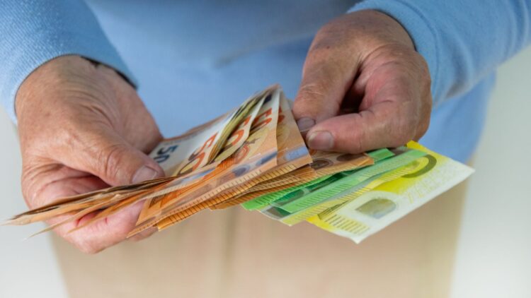 Si apareces en esta lista puedes aumentar tu pensión de jubilación en casi 4.000 euros 1 Si apareces en esta lista puedes aumentar tu pensión de jubilación.