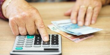 Esta es la lista de pensionistas que recibirán un dinero extra: tienes que cumplir este requisito.