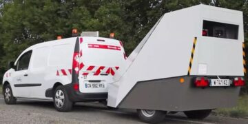 La DGT despliega radares remolque móviles: descubre cómo funcionan y evita las multas.