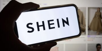 Shein lanza su nueva campaña de reciclaje y donación de ropa: apuesta por la sostenibilidad.
