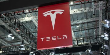 Tesla presenta su nuevo Model 2025: conoce la autonomía y el precio de la revolución eléctrica.