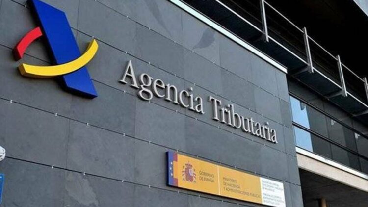 Es oficial: Hacienda devuelve 1.200 euros a todos los contribuyentes que cumplan estos requisitos.