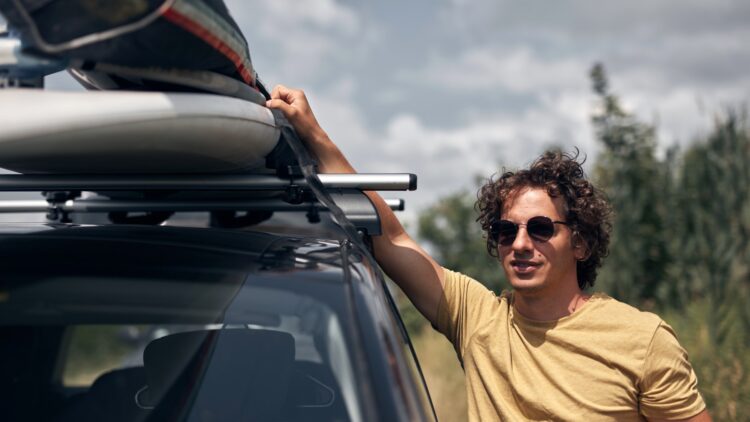 Truco para el puente: tu equipaje irá más seguro encima del coche si sigues estos consejos 1 Truco para el puente: tu equipaje irá más seguro encima del coche si sigues estos consejos.