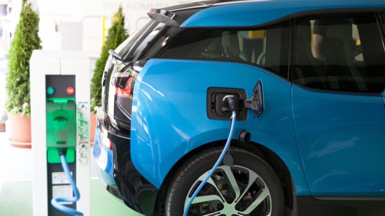 Adiós a las tensiones: Europa y China negocian la eliminación de aranceles en los coches eléctricos 1 Adiós a las tensiones: Europa y China negocian la eliminación de aranceles en los coches eléctricos.