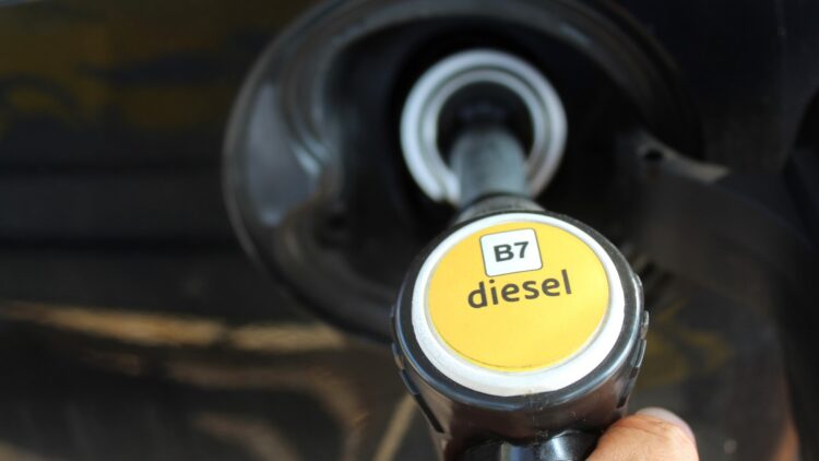 Adiós al diésel: este es el agresivo plan de la Unión Europea para sacar de la circulación a millones de coches.