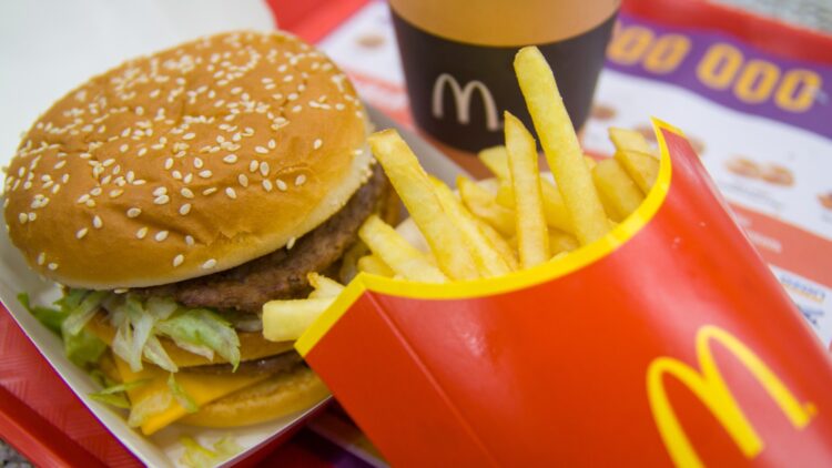 Ni Burger King ni McDonald's: las hamburguesas ya no valen un euro por este motivo que afecta a tu bolsillo 1 Ni Burger King ni McDonald's: las hamburguesas ya no valen un euro por este motivo que afecta a tu bolsillo.