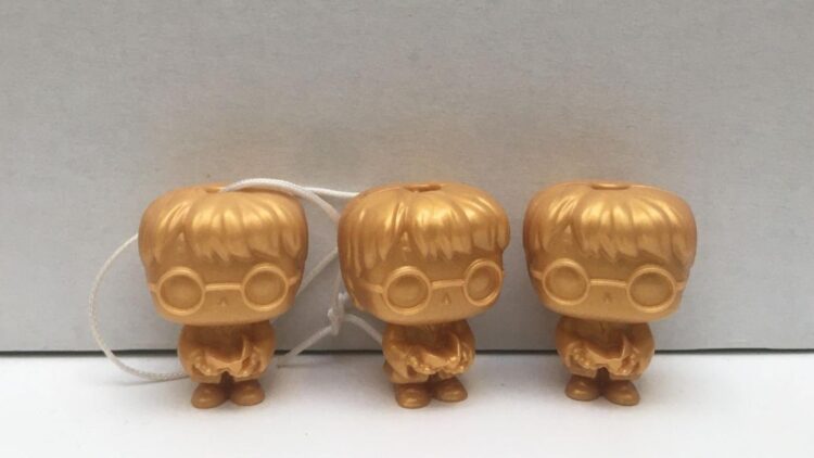 Confirmado: una niña encuentra tres Funkos dorados de Harry Potter y podría ganar miles de euros con ellos.