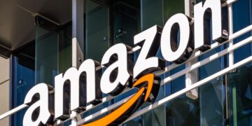 Adiós a los rayos UVA: Amazon arrasa con esta crema bronceadora