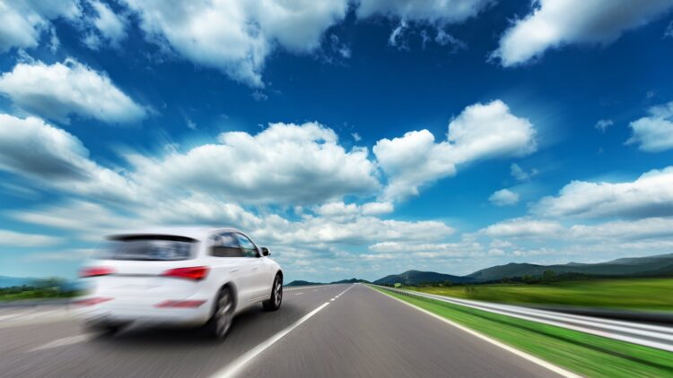 Confirmado: la DGT permitirá alcanzar los 150 kilómetros por hora en carretera, pero solamente a estos vehículos 1 Confirmado: la DGT permitirá alcanzar los 150 kilómetros por hora