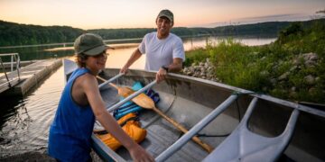 Ni excusas ni barreras: un padre cruza el mar todos los días