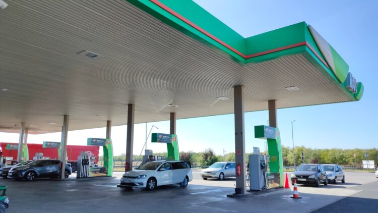 Adiós a los anuncios: el Gobierno quiere eliminar la publicidad de la gasolina que recuerda a esta polémica ley 1 El Gobierno quiere eliminar la publicidad de la gasolina