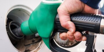 Confirmado: llenar el depósito será más caro este verano