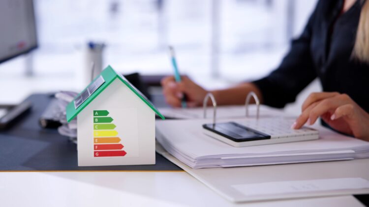 Sin esta etiqueta energética no podrás alquilar ni vender tu vivienda