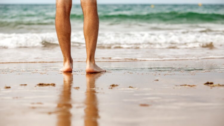¿De verdad tengo que esperar dos horas para bañarme después de comer? Un experto resuelve la duda 1 Tengo que esperar dos horas para bañarme después de comer