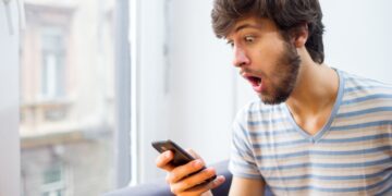 Recibe un Bizum de 100€ por error, los devuelve