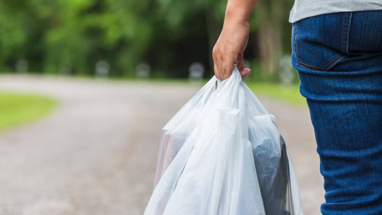 Adiós a pagar por las bolsas: este truco poco conocido
