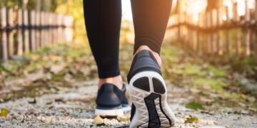 Tiempo que debes caminar si quieres adelgazar un kilo