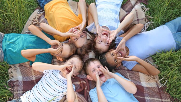 Adiós al móvil: así funciona el 'Campamento Modo Avión'