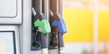 La OCU lo confirma: estas son las gasolineras más baratas de España y lo que te puedes ahorrar por repostar en ellas.