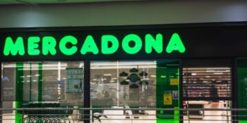 Cambian Mercadona por Carrefour durante un mes