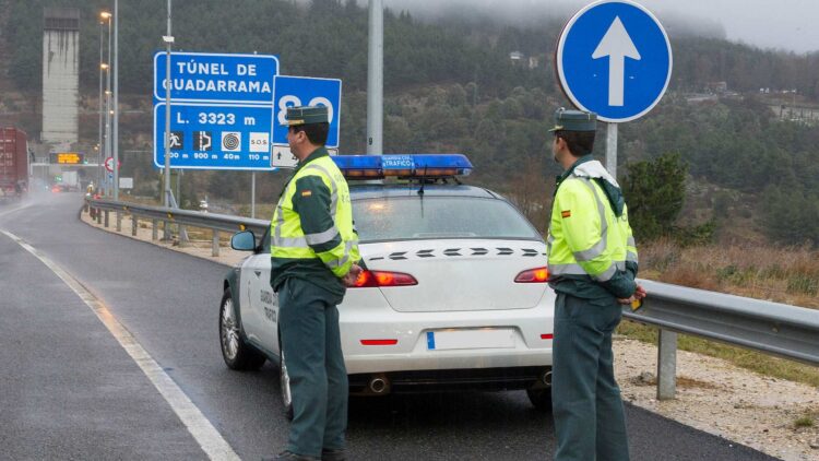 Alerta de la DGT: el conocido como 'método gallego' es ilegal