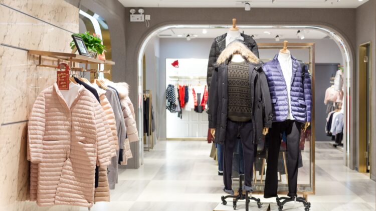 El outlet más famoso de Madrid tira la casa por la ventana