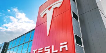 El Ayuntamiento de Madrid denuncia a Tesla