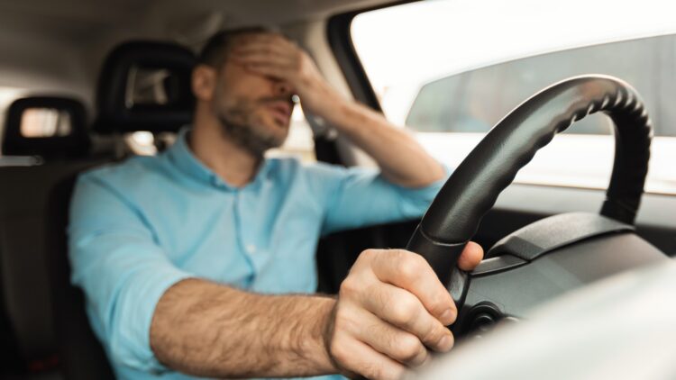 Ni atascos ni sorpresas: las apps más útiles para evitar el tráfico