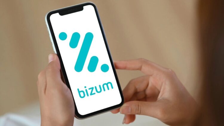 Es oficial: ya puedes pagar con Bizum en tiendas físicas si eres cliente de uno de estos 3 bancos 1 Ya puedes pagar con Bizum en tiendas físicas