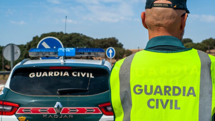 La Guardia Civil lo hace oficial: ya puedes denunciar online robos, estafas o daños siguiendo estos pasos.