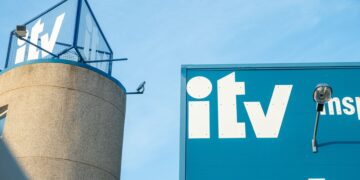 El plazo en el que debes pasar la ITV a tu coche la primera vez
