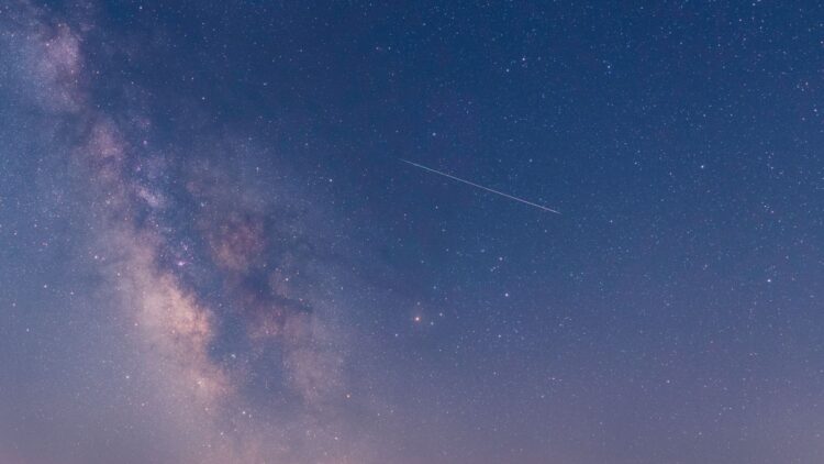 Perseidas 2025: esta es la mejor noche para disfrutar de las Lágrimas de San Lorenzo y así podrás hacerlo 1 Perseidas 2025: esta es la mejor noche para disfrutar de las Lágrimas de San Lorenzo y así podrás hacerlo