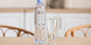 El truco de la botella, con el que refrescarás tu casa durante los días de calor